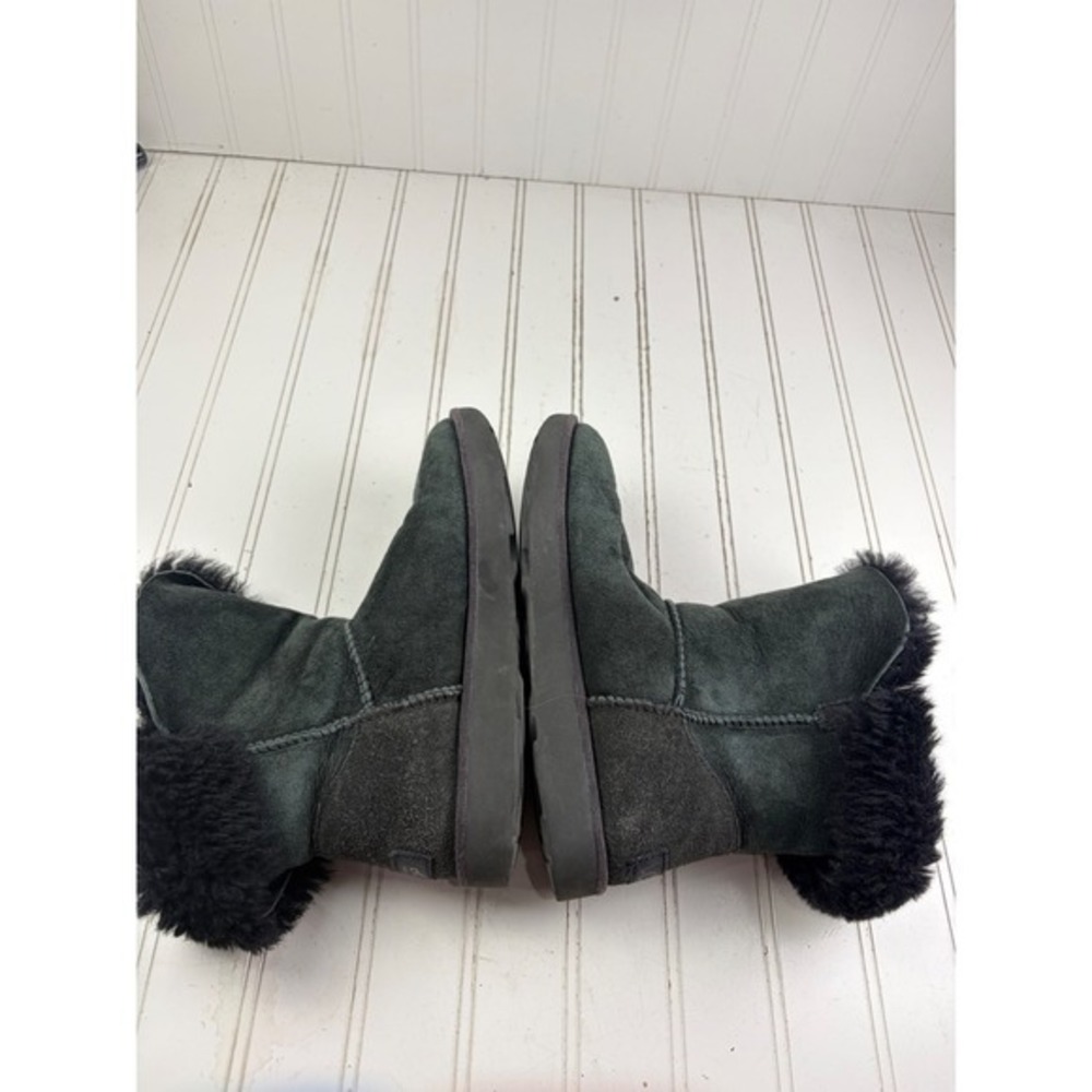 UGG Classic Short II Black Suede Sheepskin Boots Women's Size 6.5 - Picture 8 of 12